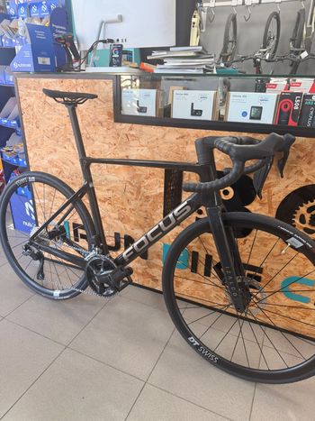 Focus IZALCO MAX 8.8 2026 2026 Road & Gravel d'occasion