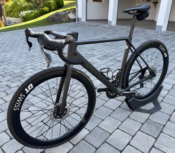 Gebrauchtes Canyon Ultimate CFR Disc eTap 2022 2022 Road & Gravel, Schwarz — Bild 6 von 10