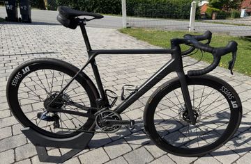 Used Canyon Ultimate CFR Disc eTap 2022 2022 Road & Gravel