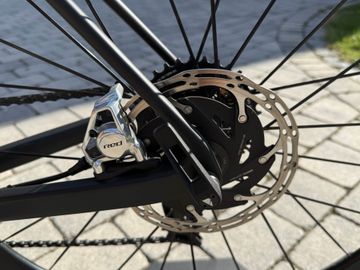 Gebrauchtes Canyon Ultimate CFR Disc eTap 2022 2022 Road & Gravel, Schwarz — Bild 9 von 10