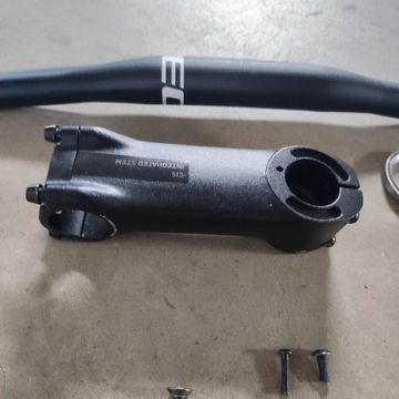Tweedehands CUBE Cross SRAM Rival eTap AXS 2025 Road & Gravel — afbeelding 26 van 30