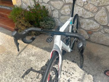 Factor Ostro Shimano Dura Ace Di2 2022 Road & Gravel usato, Grigio chiaro — immagine 9 di 17