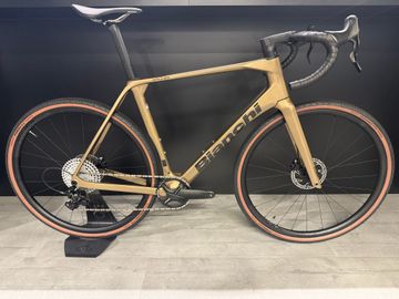Bianchi Impulso COMP CAMPY EKAR Disc 2025 2025 Road & Gravel usato