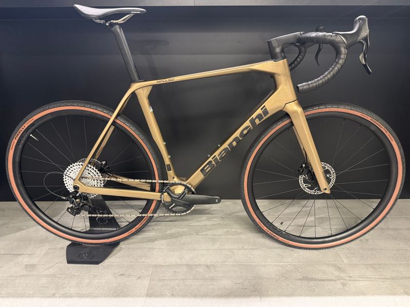 Used Bianchi Impulso COMP CAMPY EKAR Disc 2025 2025 Road & Gravel