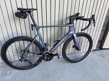 Gebrauchtes Giant Propel Advanced 1 2025 2025 Road & Gravel, Blau — Bild 1 von 12