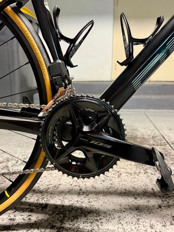 Tweedehands BMC Roadmachine FIVE 2023 2023 Road & Gravel — afbeelding 4 van 5
