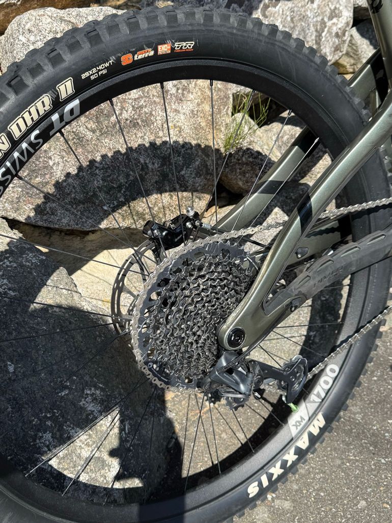 Brugt Pivot FIREBIRD Pro X01 2024 2024 Mountainbike — billede 3 af 8