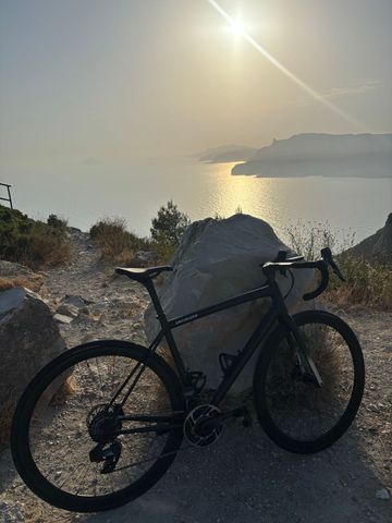 Tweedehands Specialized Aethos Pro - SRAM Force eTap AXS 2022 2022 Road & Gravel