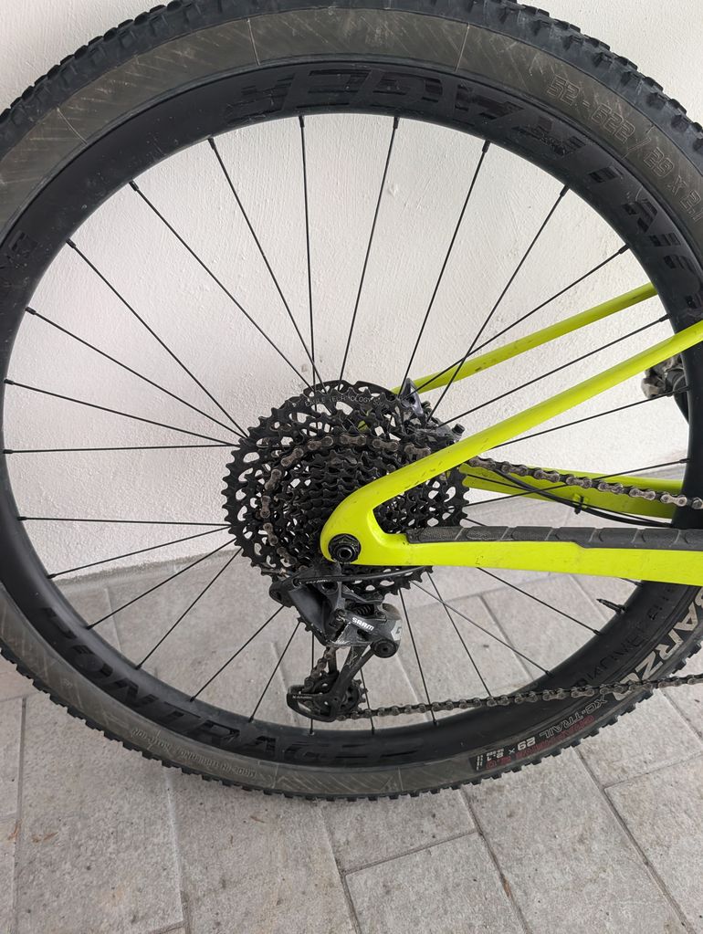 Używany Trek Supercaliber 9.8 2020 2020 Mountainbike — zdjęcie 6 z 6