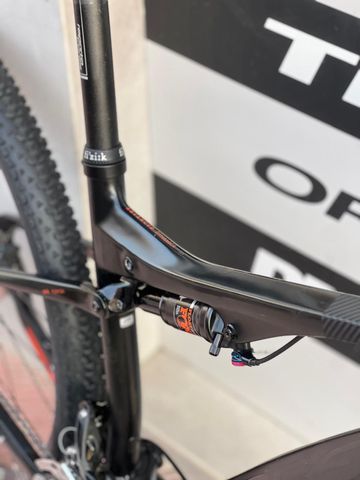 Used Orbea OIZ M50 2018 2018 Mountainbike, Black, 27.5, 29 — image 8 of 18