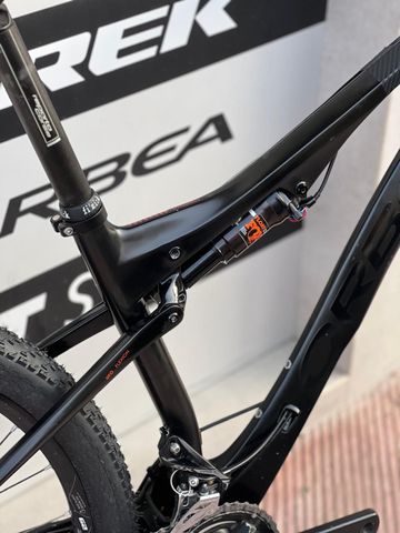 Used Orbea OIZ M50 2018 2018 Mountainbike, Black, 27.5, 29 — image 3 of 18