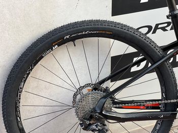 Orbea OIZ M50 2018 2018 Mountainbike usato, Nero — immagine 7 di 18