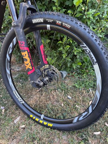 Used Liv Custom Shimano SLX 2019 Mountainbike, Black — image 4 of 8