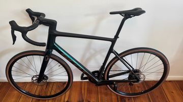 Used Scott Addict 20 2024 2024 Road & Gravel, Green — image 1 of 10