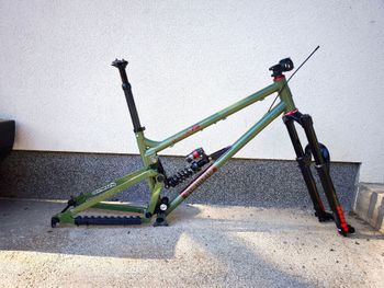 Used Stanton Switch9er Frameset 2021 Mountainbike, Green — image 10 of 12