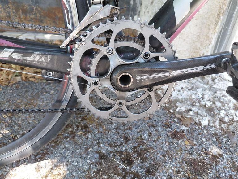 Used Fuji Supreme SRAM Red 2019 Road & Gravel, Black — image 8 of 11