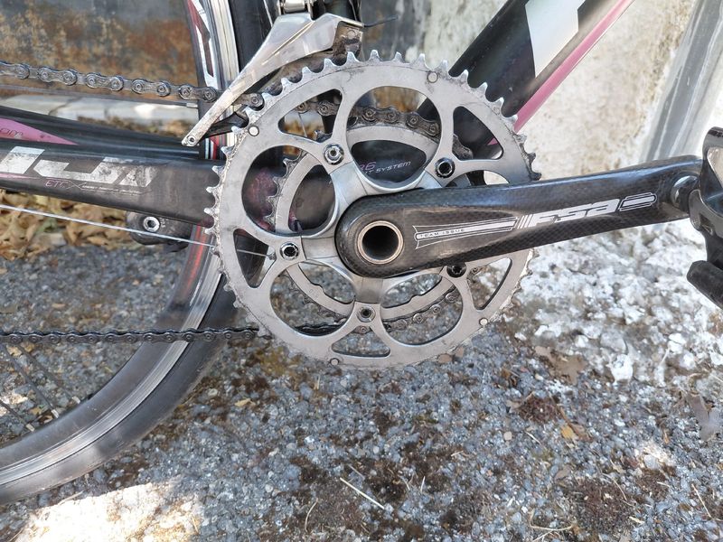 Used Fuji Supreme SRAM Red 2019 Road & Gravel, Black — image 8 of 11