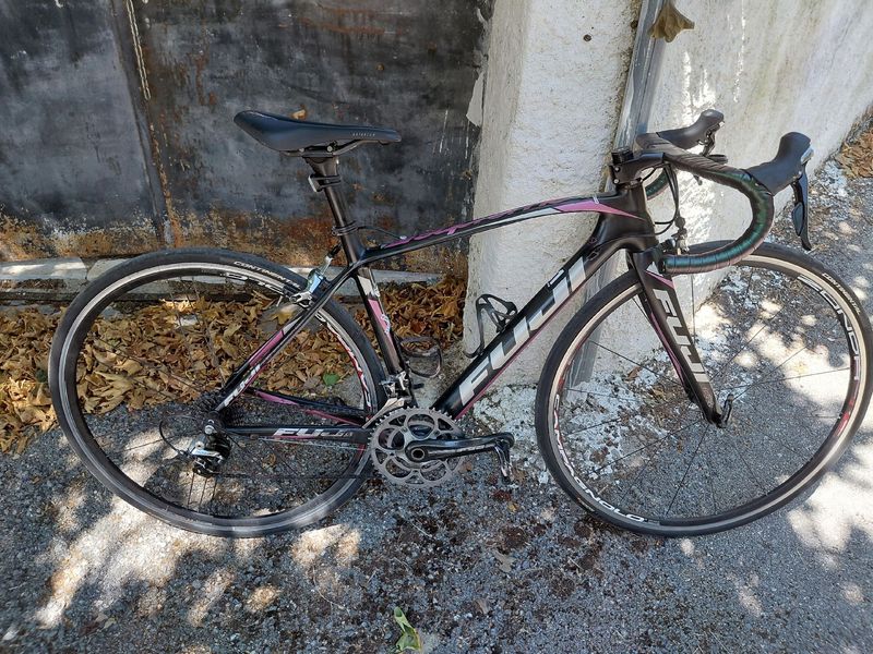 Used Fuji Supreme SRAM Red 2019 Road & Gravel, Black — image 11 of 11