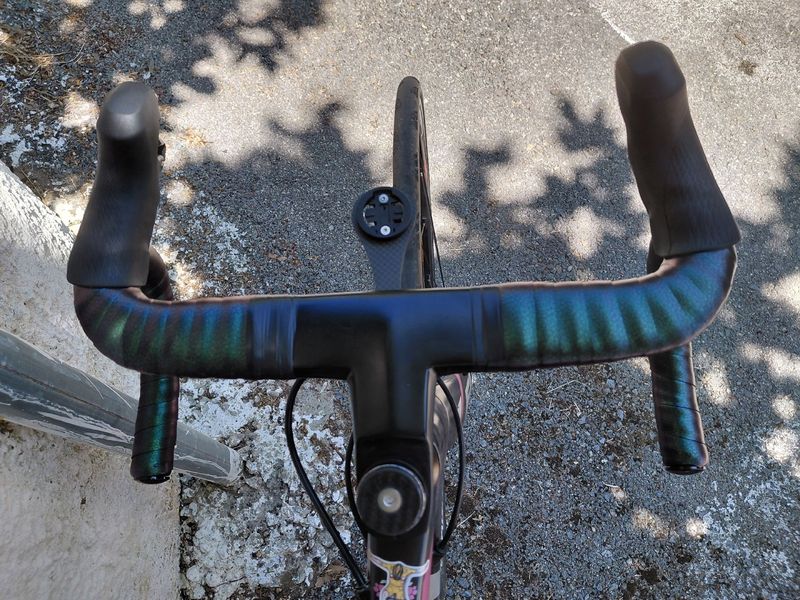 Used Fuji Supreme SRAM Red 2019 Road & Gravel, Black — image 5 of 11