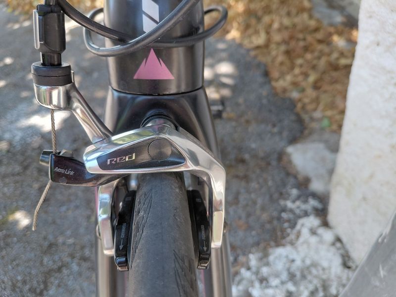 Used Fuji Supreme SRAM Red 2019 Road & Gravel, Black — image 7 of 11
