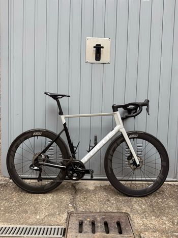 Used Focus IZALCO MAX 9.8 2021 2021 Road & Gravel