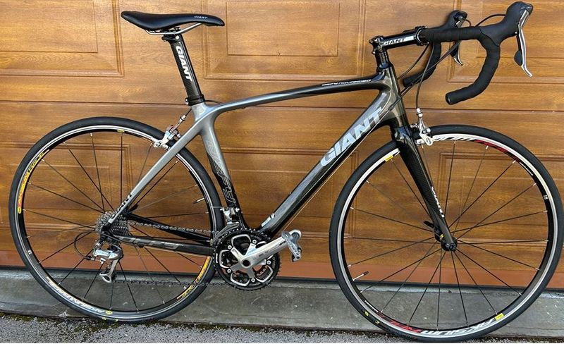 Used Giant Defy Advanced 3 (Triple) 2010 2010 Road & Gravel