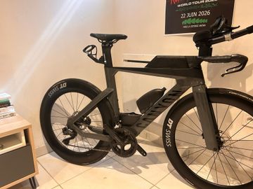 Canyon Speedmax CF 7 Di2 2025 2025 Road & Gravel usato, Nero — immagine 1 di 6