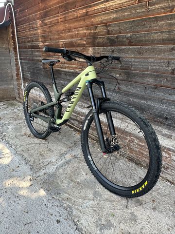 Gebrauchtes Canyon Spectral 29 CF 7 2024 2024 Mountainbike, Grün — Bild 3 von 5