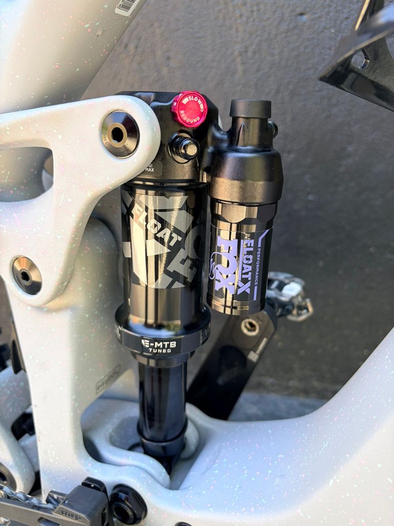 Giant Reign Advanced E+ 2 2026 2026 Mountainbike usato, Bianco — immagine 2 di 4