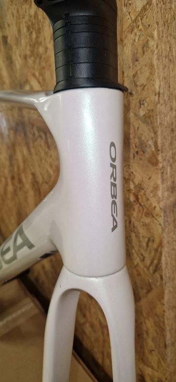 Gebrauchtes Orbea Orca M30i 2026 Frameset 2026 Road & Gravel, Weiß — Bild 9 von 11