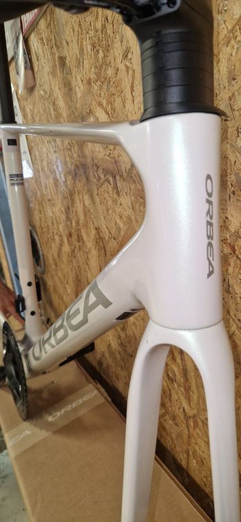 Gebrauchtes Orbea Orca M30i 2026 Frameset 2026 Road & Gravel, Weiß — Bild 10 von 11