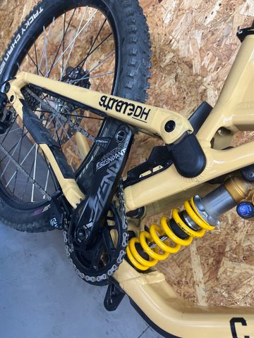 Commencal RACE KIT SUPREME SRAM GX 2023 Mountainbike d'occasion — image 6 sur 9