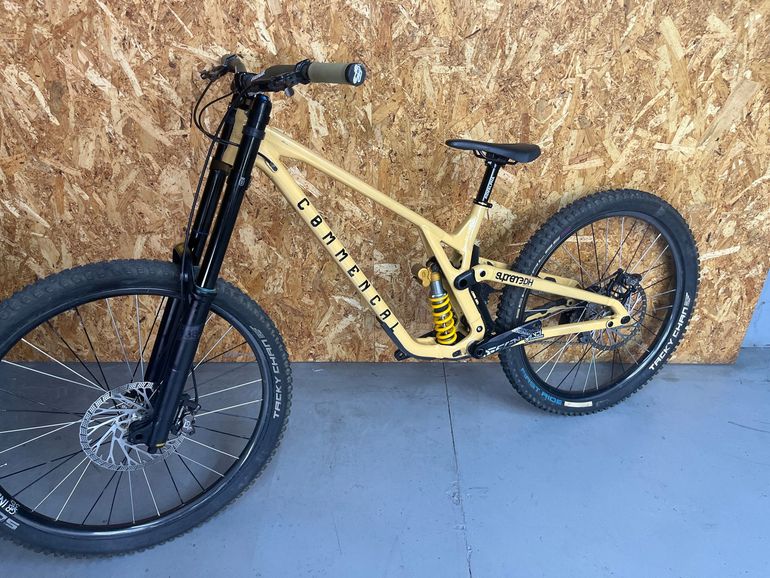 Použité Commencal RACE KIT SUPREME SRAM GX 2023 Mountainbike — obrázek 2 z 9