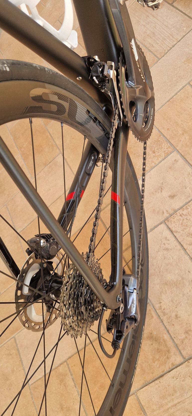 Trek Domane SL 6 2020 2020 Road & Gravel usato, Nero — immagine 6 di 10