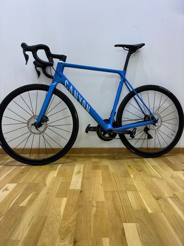 Brugt Canyon Ultimate CF SL Disc 8.0 Di2 2019 2019 Road & Gravel — billede 1 af 12