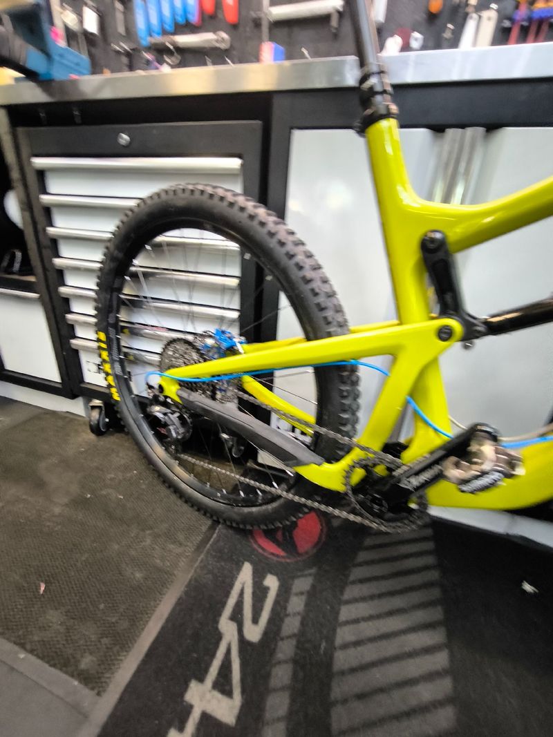 Gebrauchtes Santa Cruz Hightower LT C XE 2018 2018 Mountainbike, Grün, 29 — Bild 7 von 10