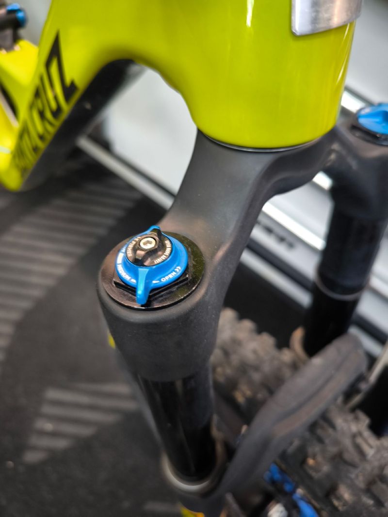 Gebrauchtes Santa Cruz Hightower LT C XE 2018 2018 Mountainbike, Grün, 29 — Bild 8 von 10