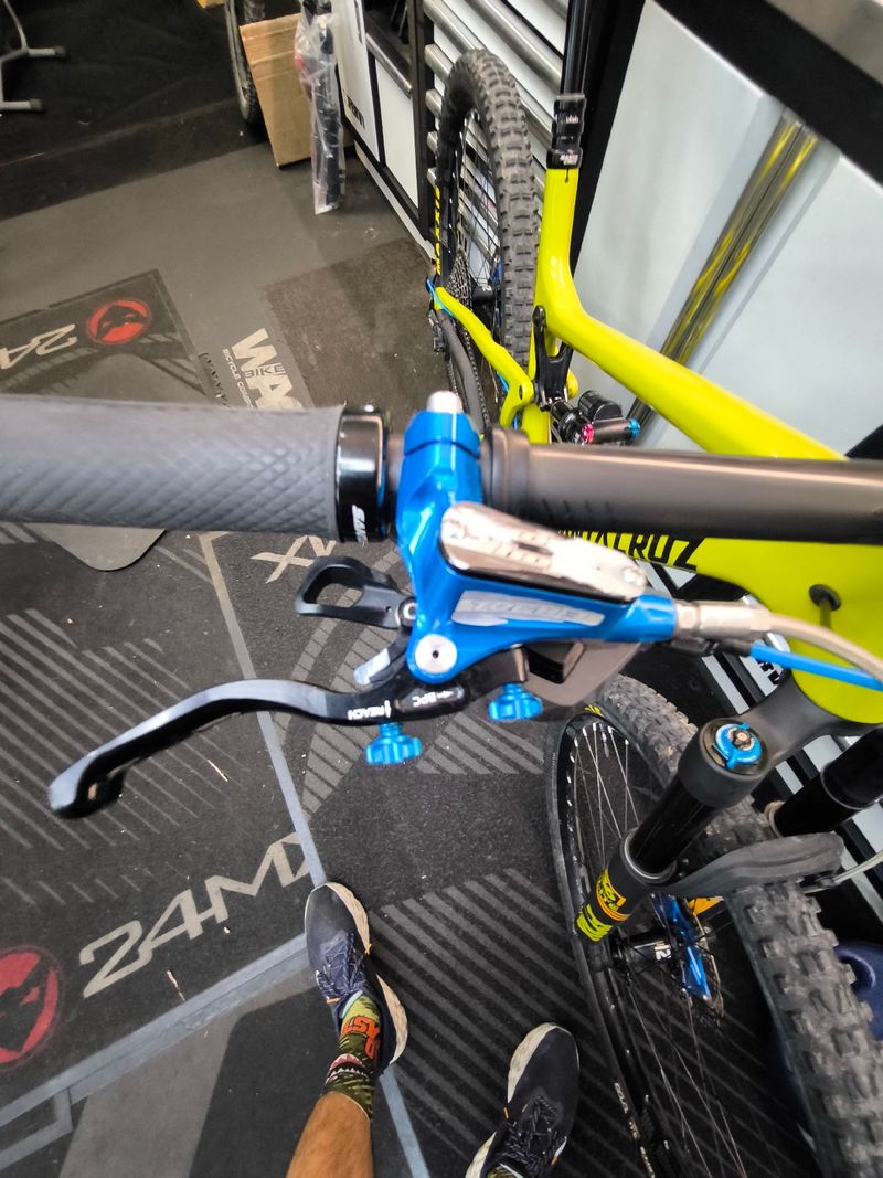 Gebrauchtes Santa Cruz Hightower LT C XE 2018 2018 Mountainbike, Grün, 29 — Bild 5 von 10