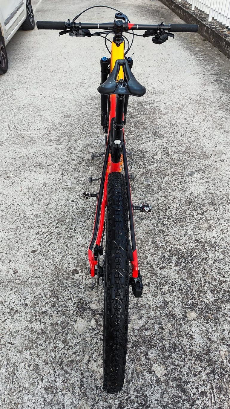 Brugt Trek Supercaliber 9.7 Gen 1 2023 2023 Mountainbike — billede 8 af 8