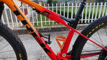 Brugt Trek Supercaliber 9.7 Gen 1 2023 2023 Mountainbike — billede 7 af 8