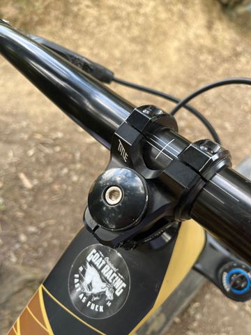 Used Focus SAM 9.9 2022 2022 Mountainbike, Black, 29 — image 6 of 10