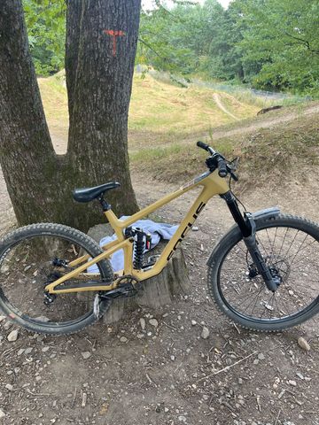 Použité Focus SAM 9.9 2022 2022 MTB