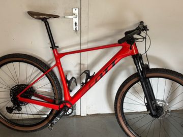 Used Scott Scale SRAM NX 2023 Mountainbike, Red — image 2 of 13