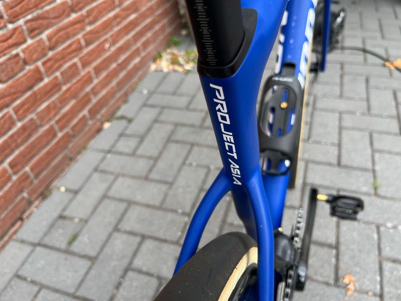 Used Specialized S Works Custom Shimano Ultegra Di2 2026 Road & Gravel, Blue — image 4 of 9
