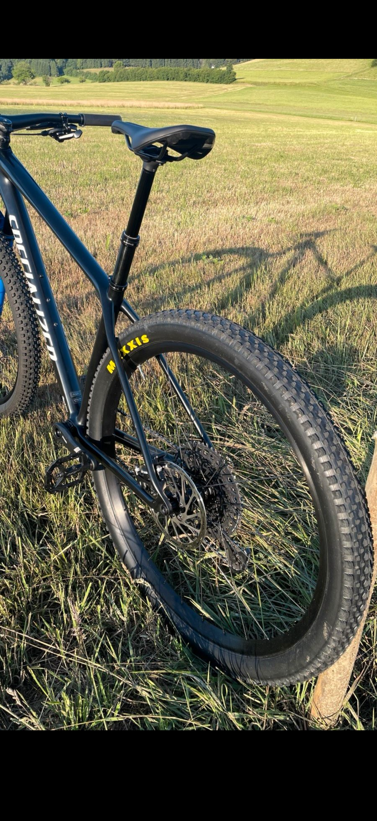 Specialized Epic Hardtail Comp 2020 2020 Mountainbike usato, Nero — immagine 4 di 11