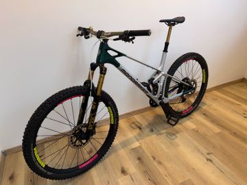Tweedehands Mondraker foxy Custom Shimano Deore XT 2022 Mountainbike — afbeelding 12 van 13