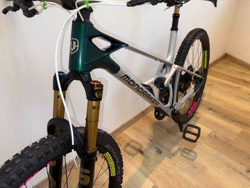 Tweedehands Mondraker foxy Custom Shimano Deore XT 2022 Mountainbike — afbeelding 11 van 13