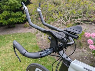 Used Giant Trinity Shimano Ultegra 2016 Road & Gravel, White — image 3 of 14