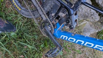 Tweedehands Mondraker F-PLAY 24 2024 2024 Youth — afbeelding 4 van 8