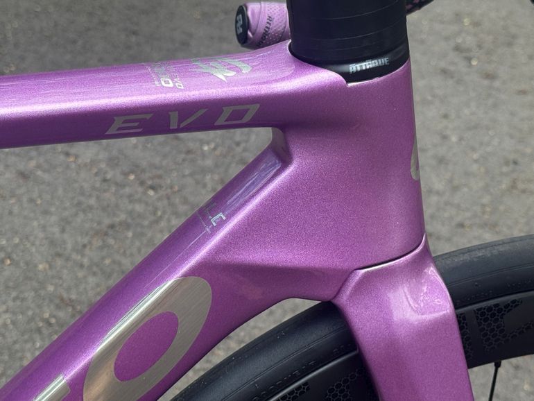 Używany Gusto Custom Shimano 105 2025 Road & Gravel — zdjęcie 11 z 13
